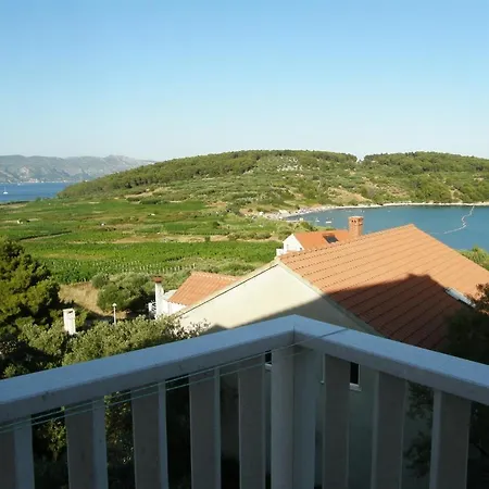 Bella Vista Apartment *