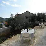Bella Vista *