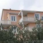 Bella Vista Apartment