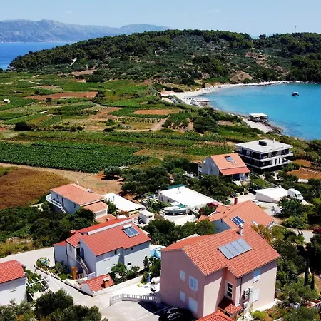 Bella Vista